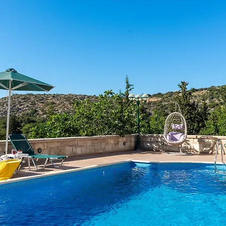Uranus Stone Villa *